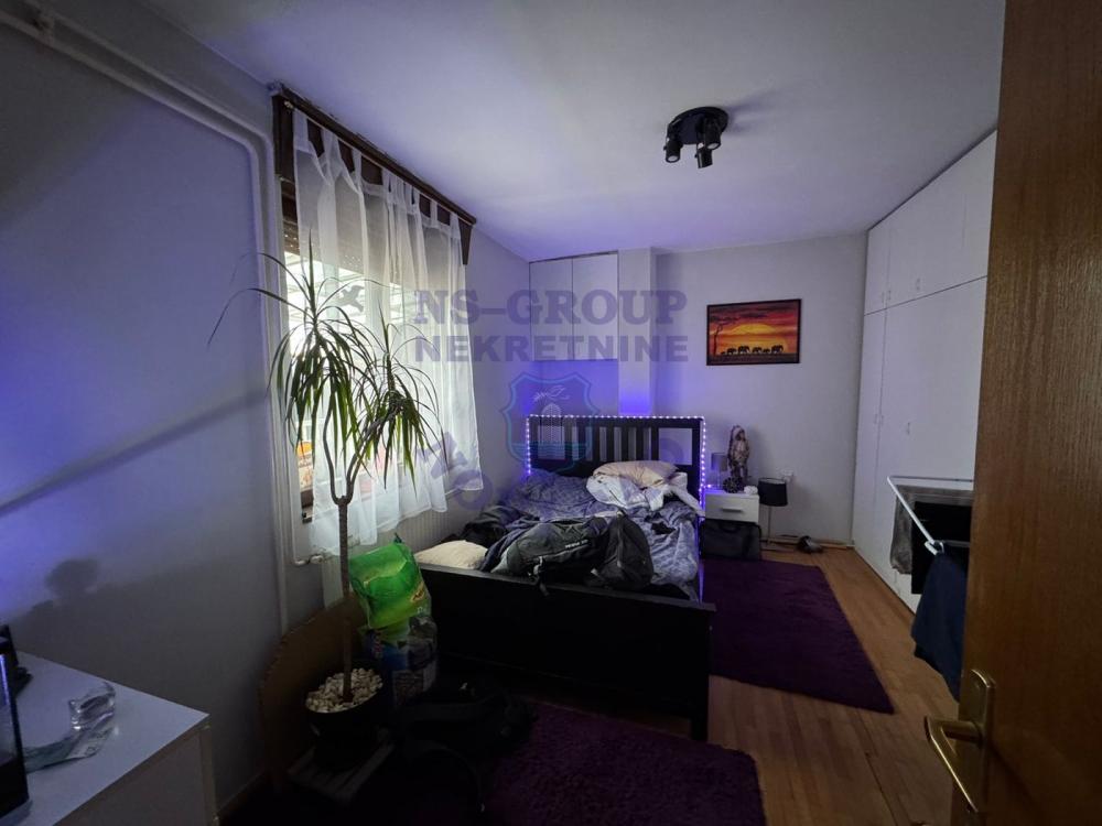 Slika 3 - Dvosoban, 49m2, Liman 3 Novi Sad, sa terasom, ima lift