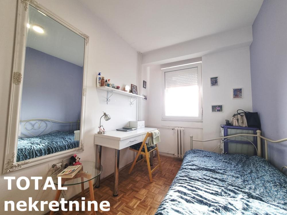 Slika 5 - Stan,NOVI SAD,BULEVAR,kv: 53.00, € 160000, ID: 1102251