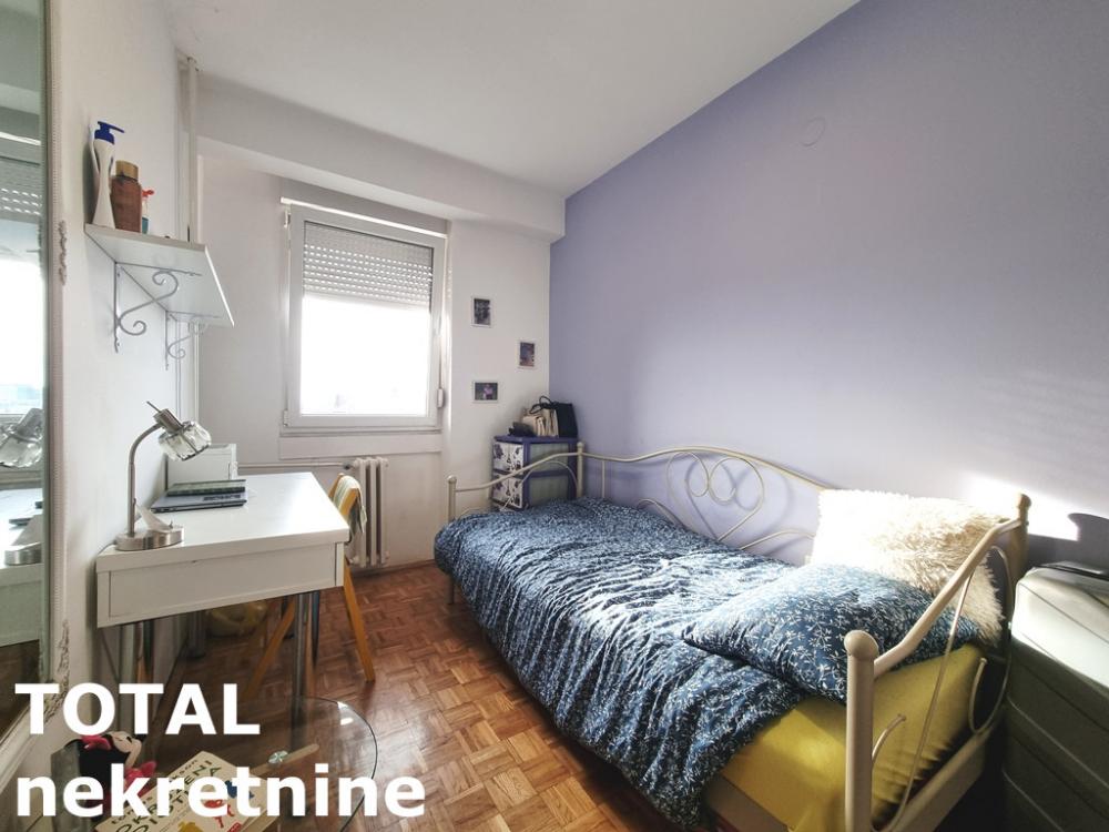 Slika 4 - Stan,NOVI SAD,BULEVAR,kv: 53.00, € 160000, ID: 1102251