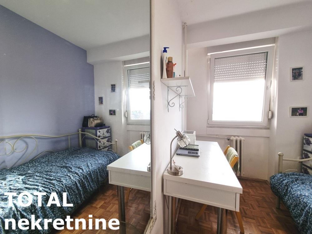 Slika 6 - Stan,NOVI SAD,BULEVAR,kv: 53.00, € 160000, ID: 1102251