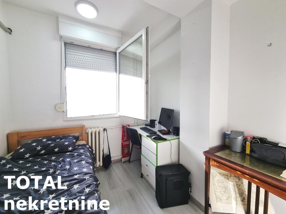 Slika 9 - Stan,NOVI SAD,BULEVAR,kv: 53.00, € 160000, ID: 1102251