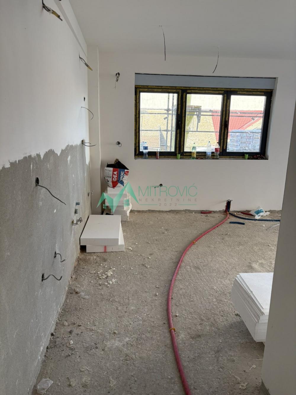 Slika 1 - Dvosoban poslovni apartman na Salajci-54m2