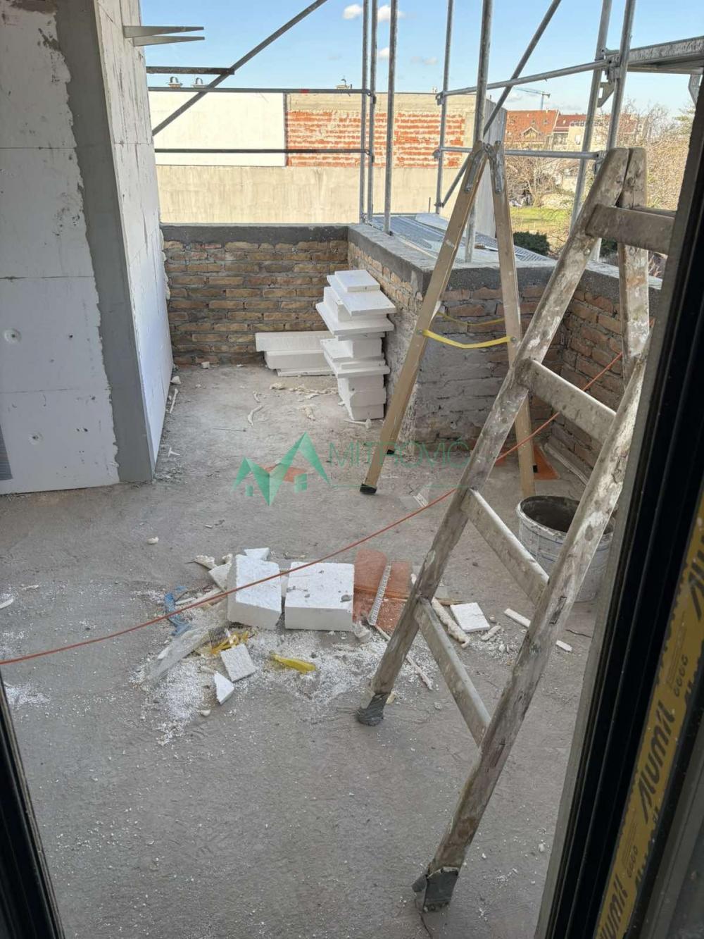 Slika 5 - Lux četvorosoban stan na Salajci-108m2