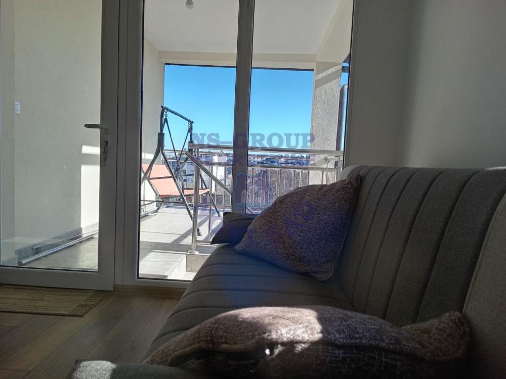 Slika 4 - Dvoiposoban, 58m2, Petrovaradin Novi Sad, sa terasom