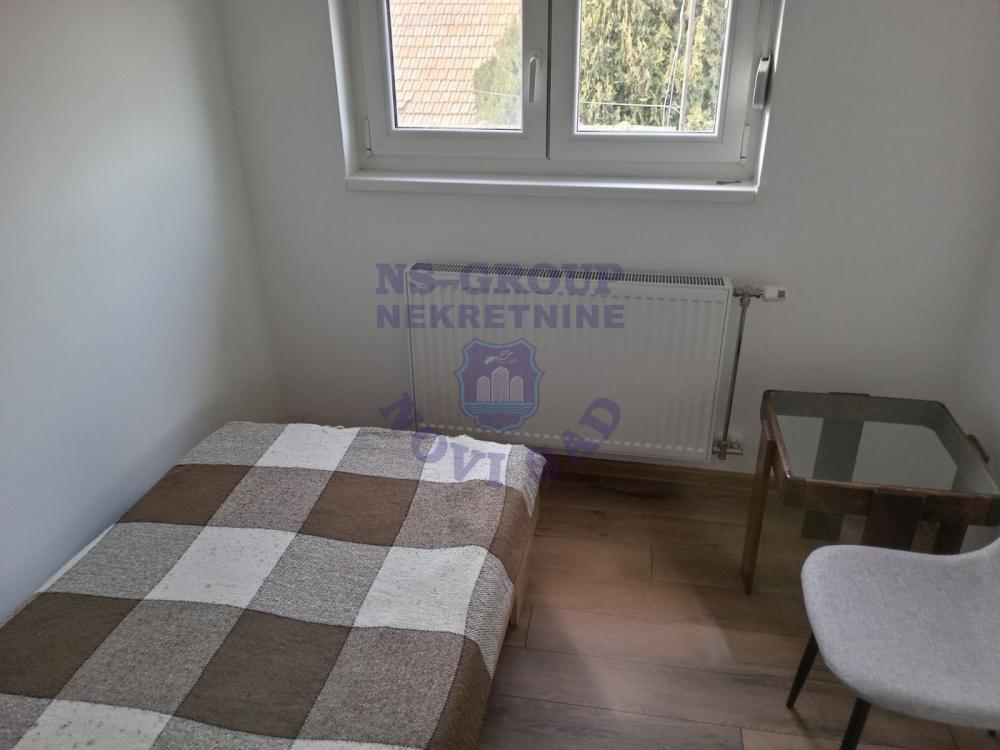 Slika 7 - Dvoiposoban, 58m2, Petrovaradin Novi Sad, sa terasom