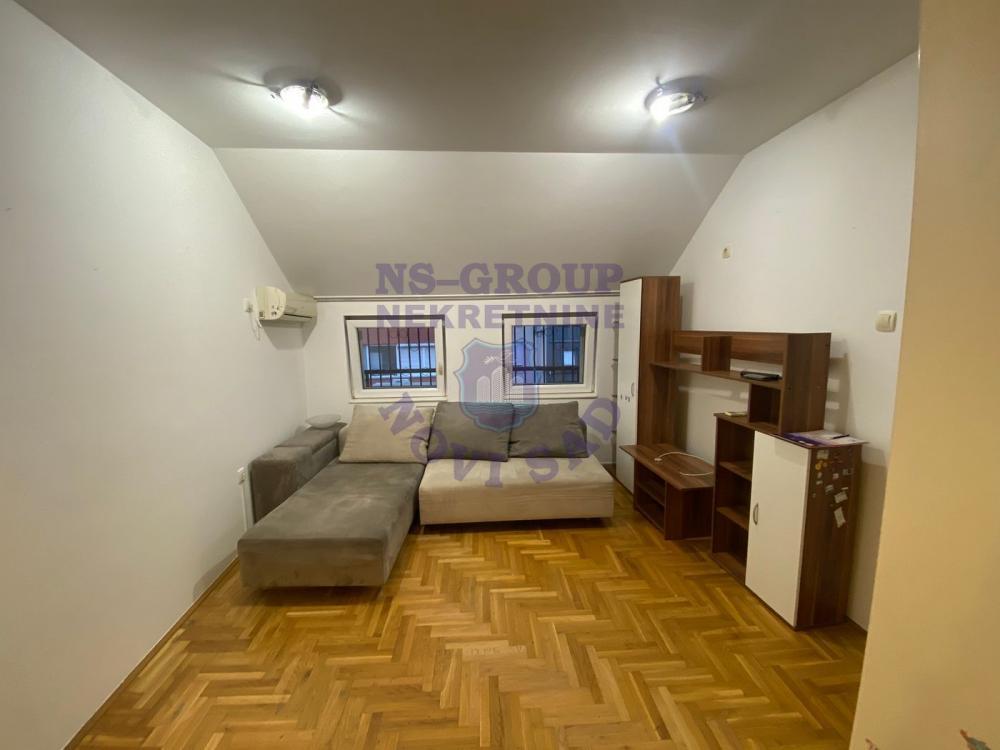 Glavna slika -Dvoiposoban, 51m2, Bulevar oslobođenja Novi Sad, sa terasom, ima lift