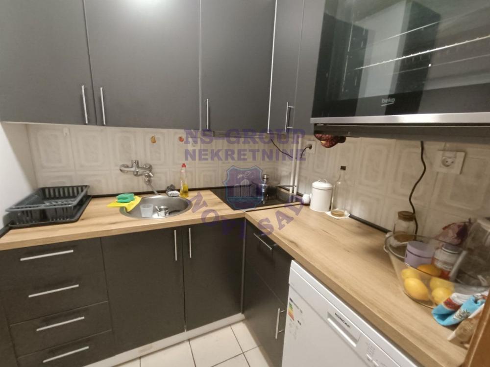 Slika 1 - Trosoban, 70m2, Beogradski kej Novi Sad, sa terasom