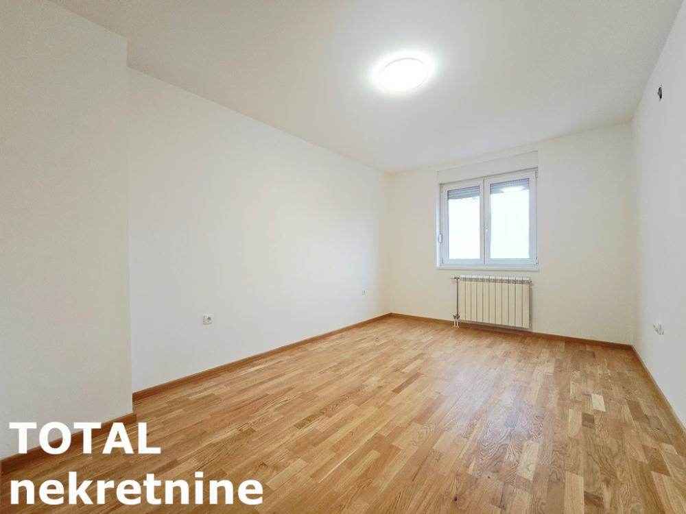 Slika 8 - Stan,NOVI SAD,NOVA DETELINARA,kv: 51.00, € 130000, ID: 1102272