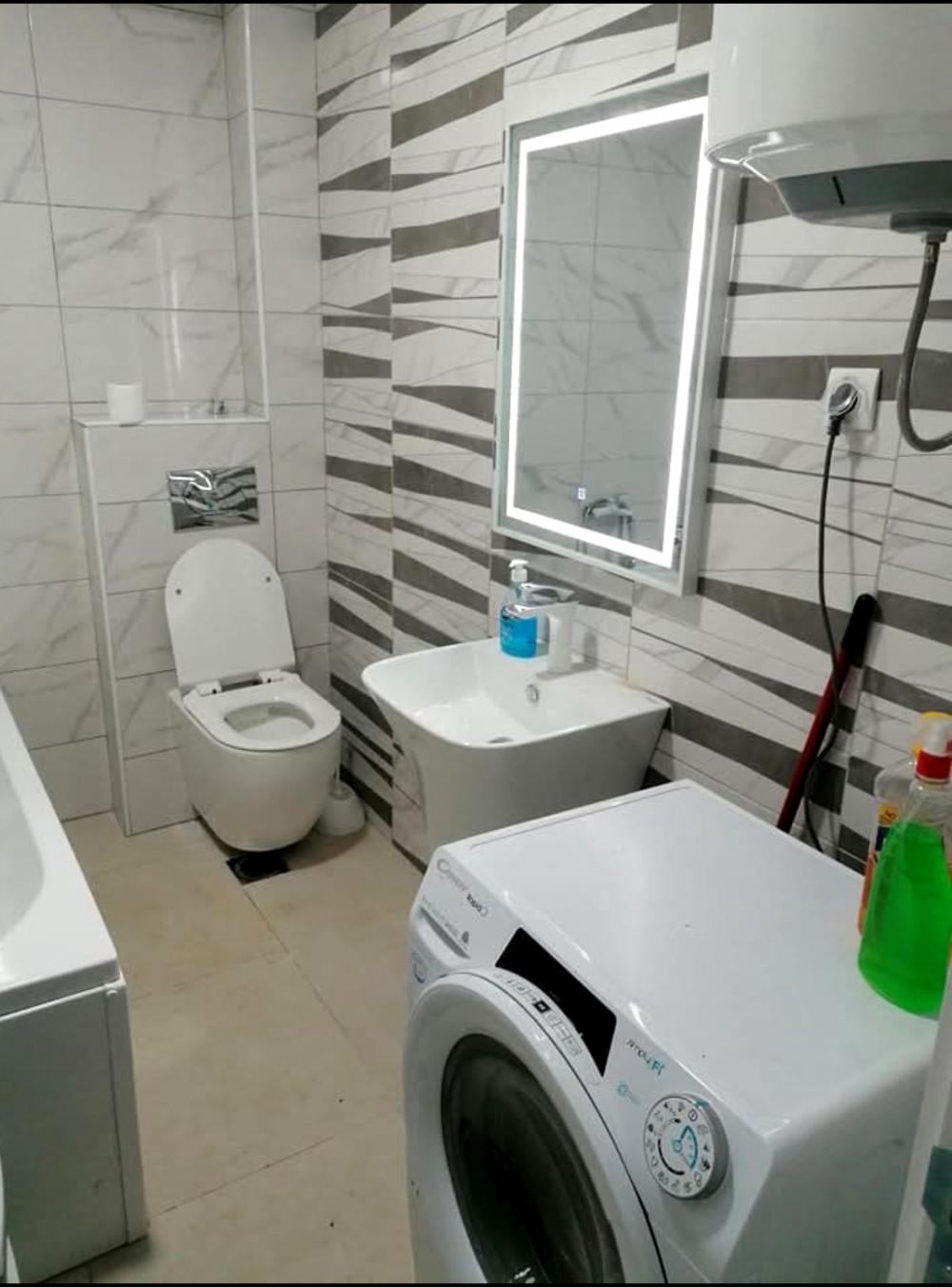 Slika 10 - Prodajem troiposoban stan moze i zamena za dvoiposoban