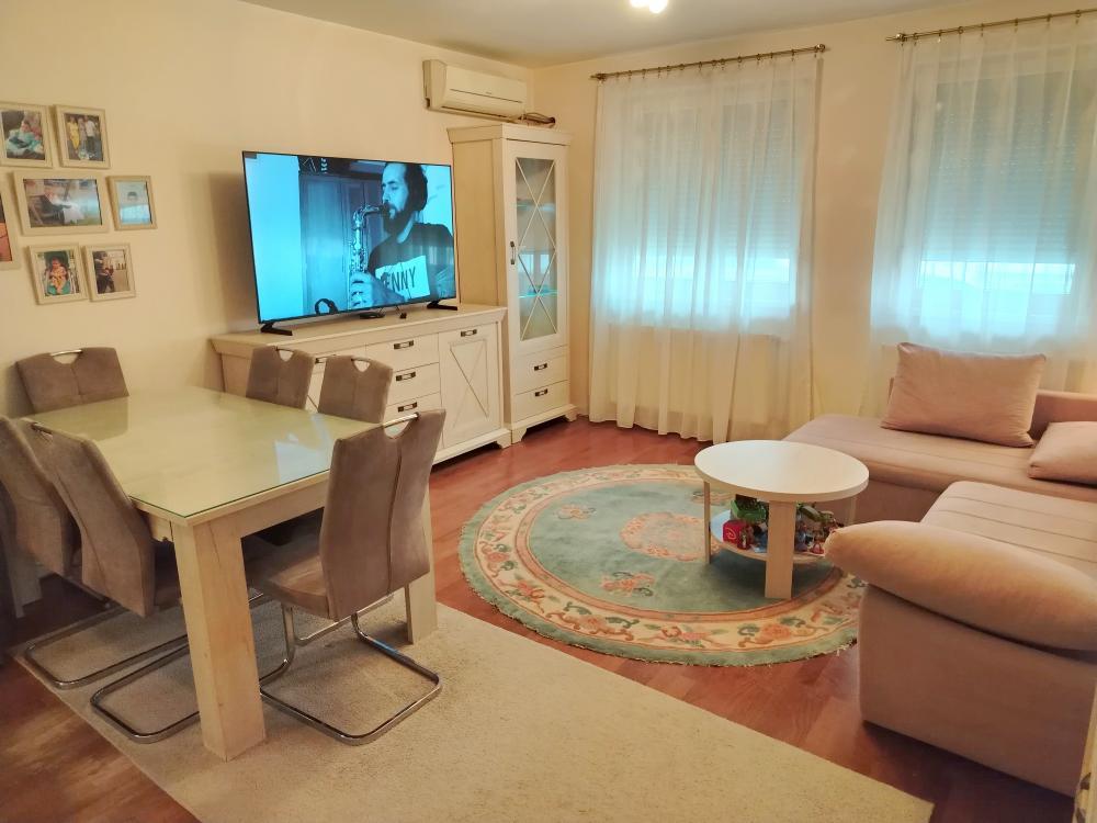 Glavna slika -Prodajem troiposoban stan moze i zamena za dvoiposoban