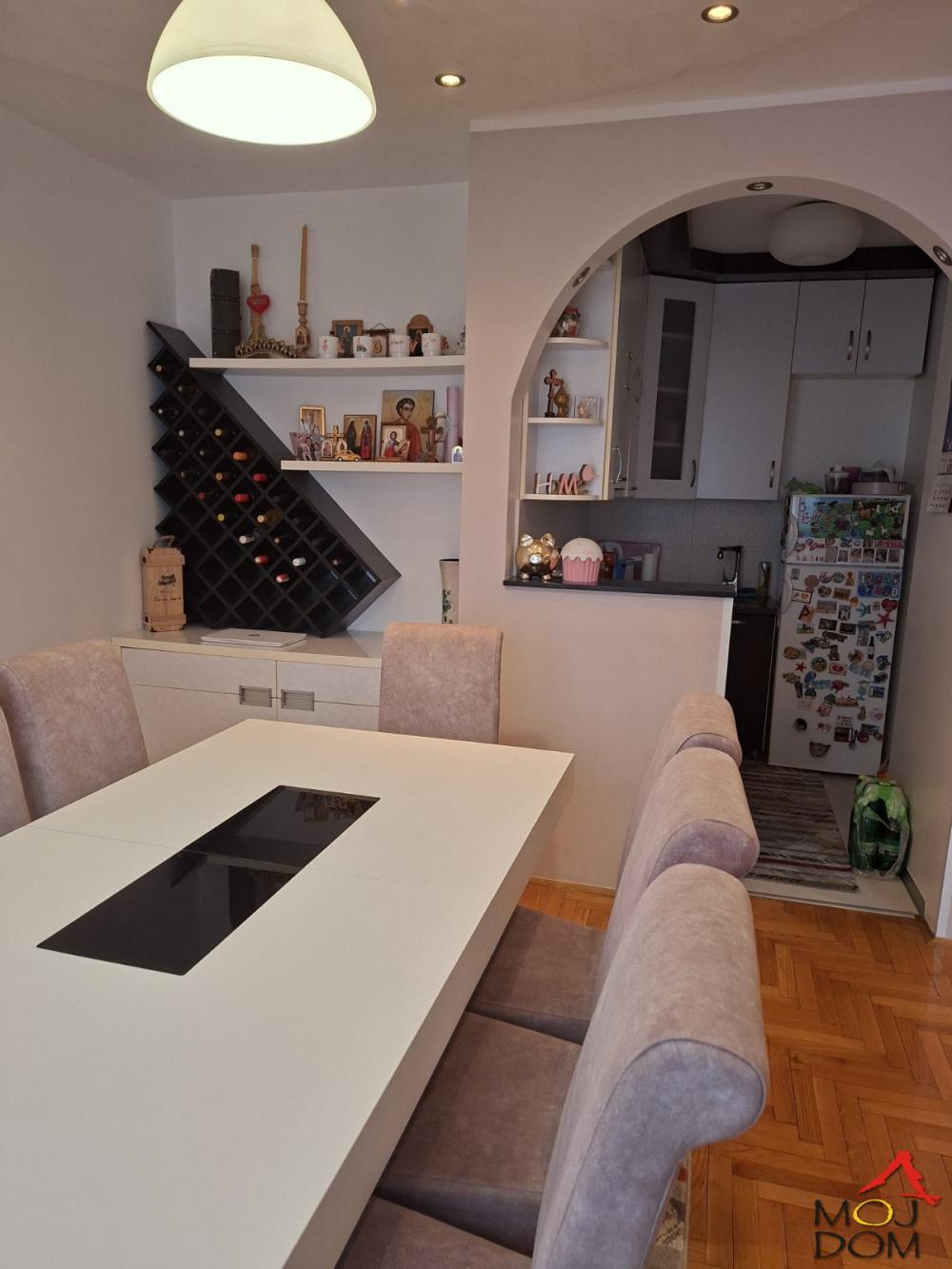 Slika 5 - Stan,NOVI SAD,NOVA DETELINARA,kv: 70, € 195700, ID: 1030794