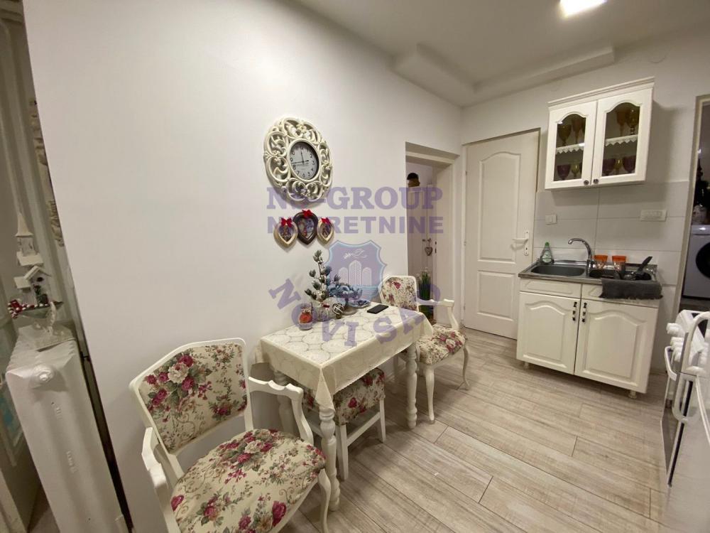 Slika 1 - Dvosoban, 37m2, Novosadski kej Novi Sad, sa terasom