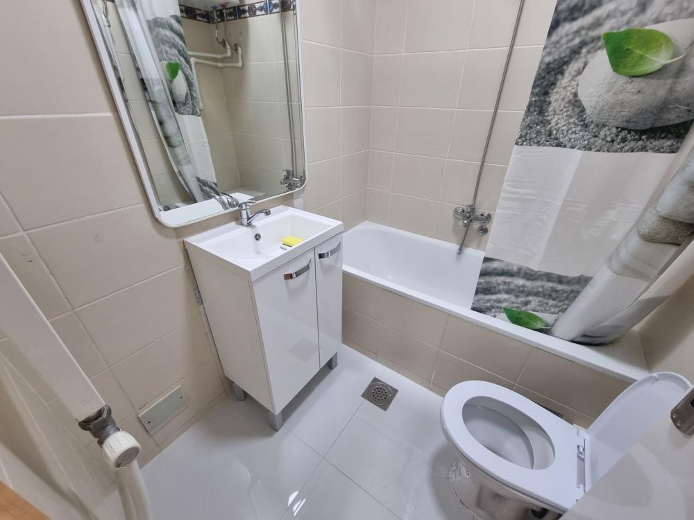 Slika 10 - TOP LOKACIJA! Prazan, odmah useljiv