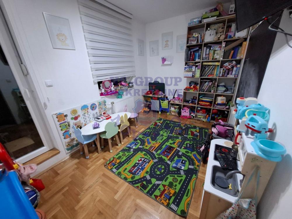 Slika 5 - Cetvorosoban stan Bulevar Patrijarha Pavla š:564168