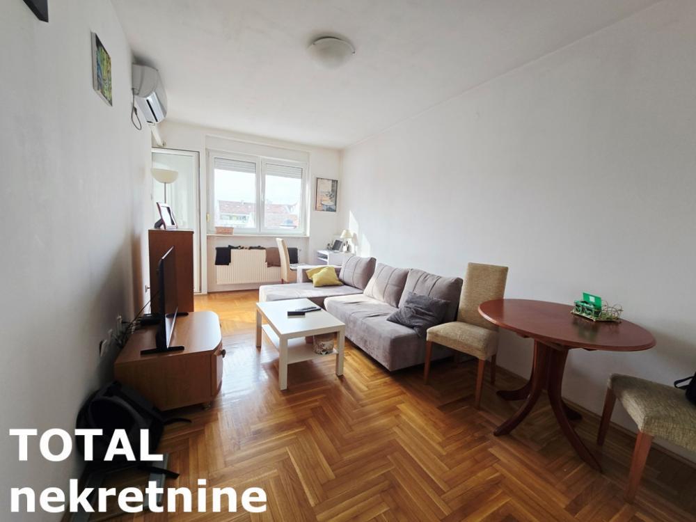 Glavna slika -Stan,NOVI SAD,CENTAR,kv: 44.00, € 120000, ID: 1101545