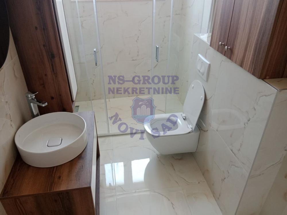 Slika 3 - Dvosoban, 50m2, Bulevar patrijarha Pavla (Somborski bulevar) Novi Sad, sa terasom