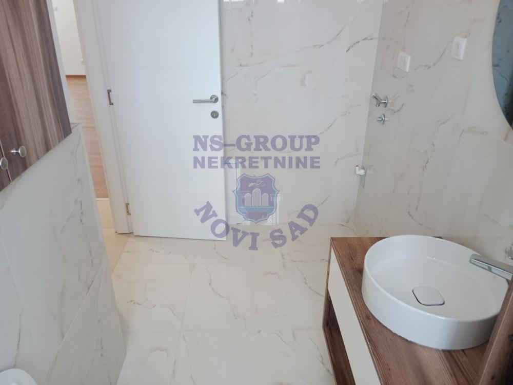 Slika 7 - Dvosoban, 50m2, Bulevar patrijarha Pavla (Somborski bulevar) Novi Sad, sa terasom