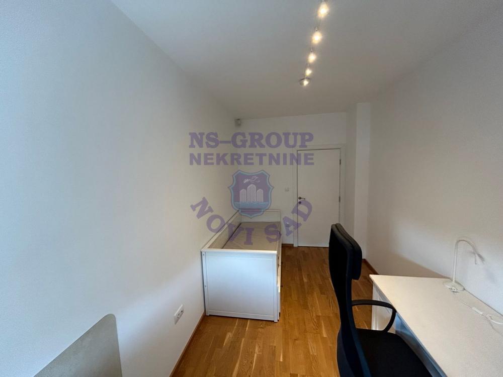 Slika 6 - Odlican cetvorosoban stan na Bulevaru Patrijarha Pavla!