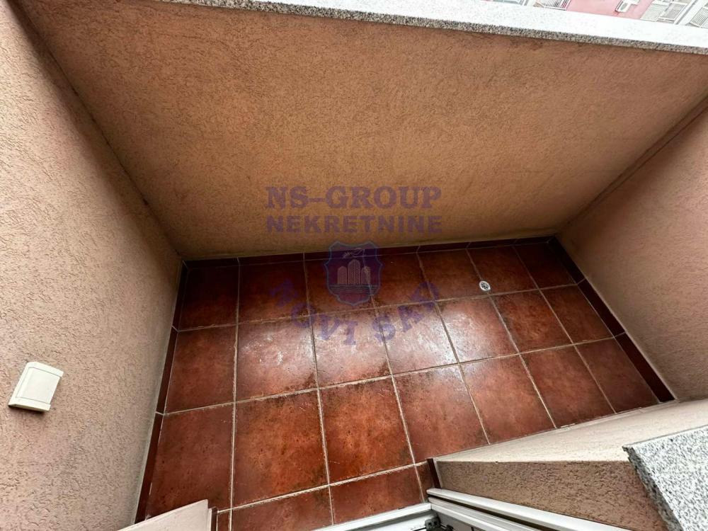 Slika 4 - Kompletno namještena garsonjera na Novoj Detelinari!