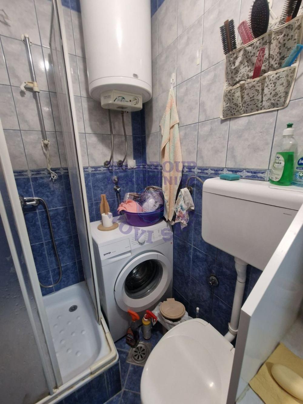 Slika 6 - Odlicna garsonjera na Bulevaru!