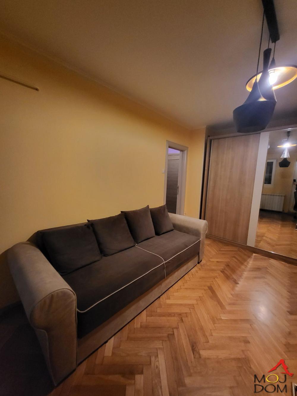 Slika 4 - Stan,NOVI SAD,BULEVAR,kv: 29, € 95790, ID: 1031845