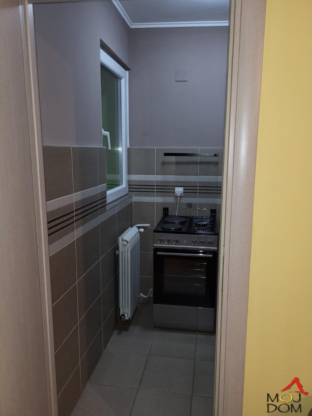 Slika 10 - Stan,NOVI SAD,BULEVAR,kv: 29, € 95790, ID: 1031845