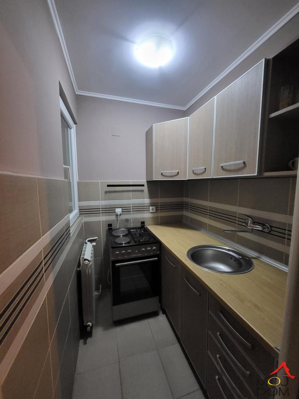 Slika 11 - Stan,NOVI SAD,BULEVAR,kv: 29, € 95790, ID: 1031845