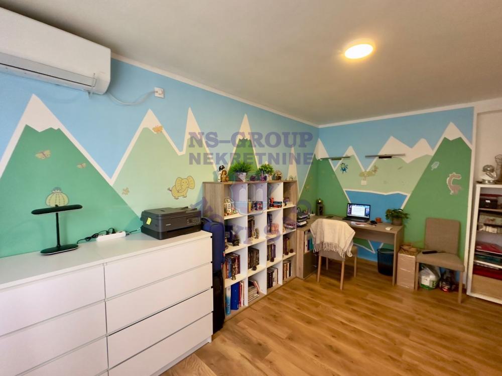 Slika 6 - Dvosoban stan na Petrovaradinu!