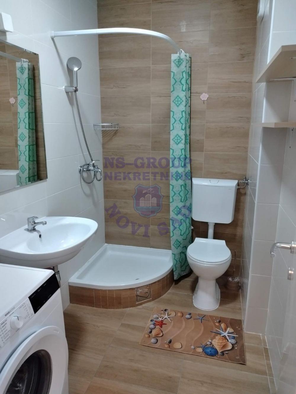 Slika 3 - Jednosoban, 24m2, Bulevar patrijarha Pavla (Somborski bulevar) Novi Sad, sa terasom, ima lift