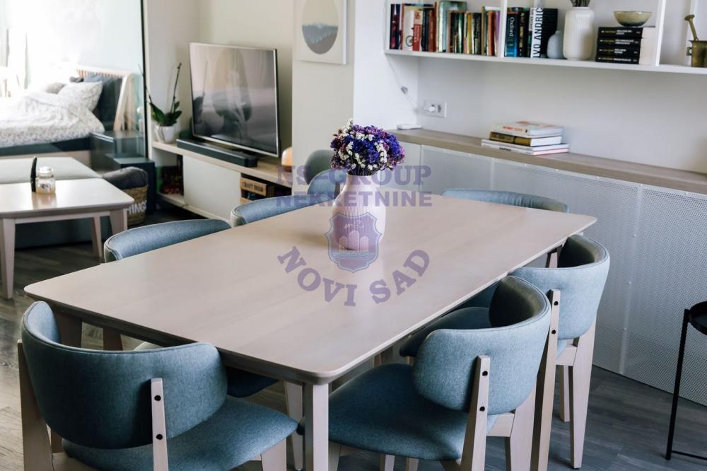 Slika 6 - Trosoban, 63m2, Podbara Novi Sad, sa terasom, ima lift