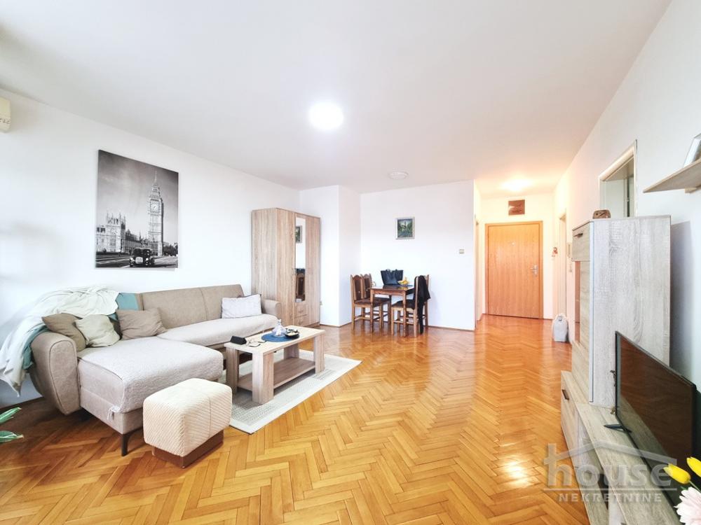 Slika 1 - Stan,NOVI SAD,BULEVAR,kv: 50.00, € 144800, ID: 1065396