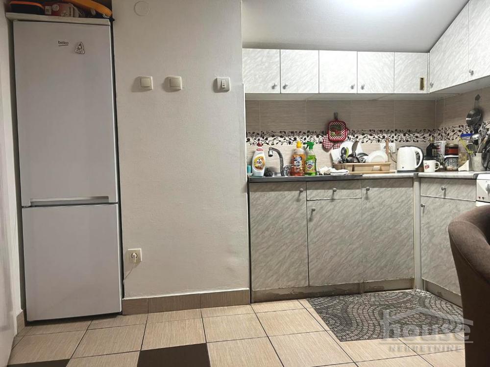 Slika 2 - Stan,NOVI SAD,CENTAR,kv: 49.00, € 150000, ID: 1065402