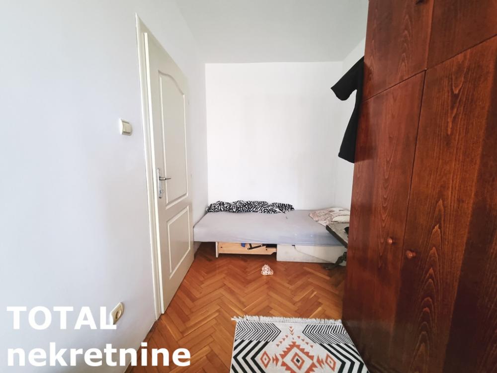 Slika 9 - Stan,NOVI SAD,BULEVAR,kv: 50.00, € 144800, ID: 1102244