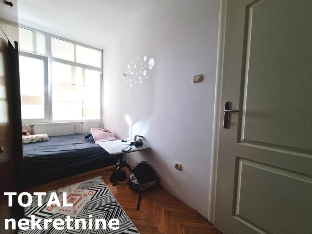 Slika 8 - Stan,NOVI SAD,BULEVAR,kv: 50.00, € 144800, ID: 1102244