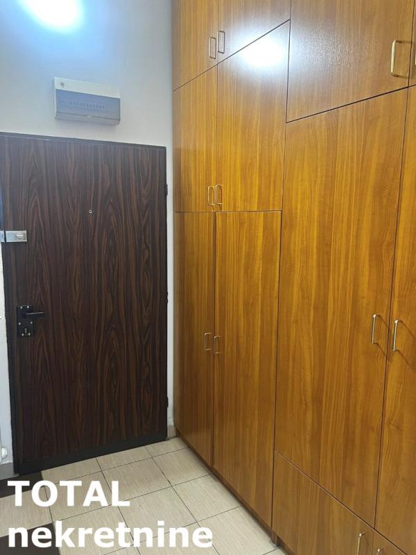 Slika 11 - Stan,NOVI SAD,CENTAR,kv: 49.00, € 150000, ID: 1102250
