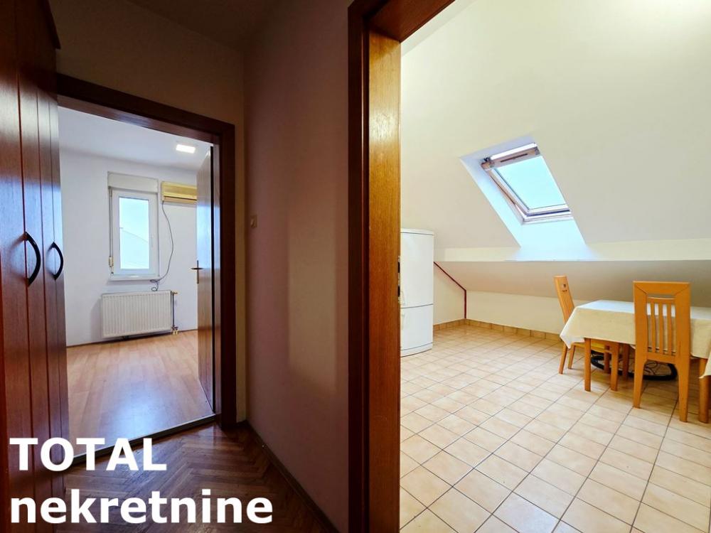 Slika 4 - Stan,NOVI SAD,CENTAR,kv: 43.00, € 105000, ID: 1102281