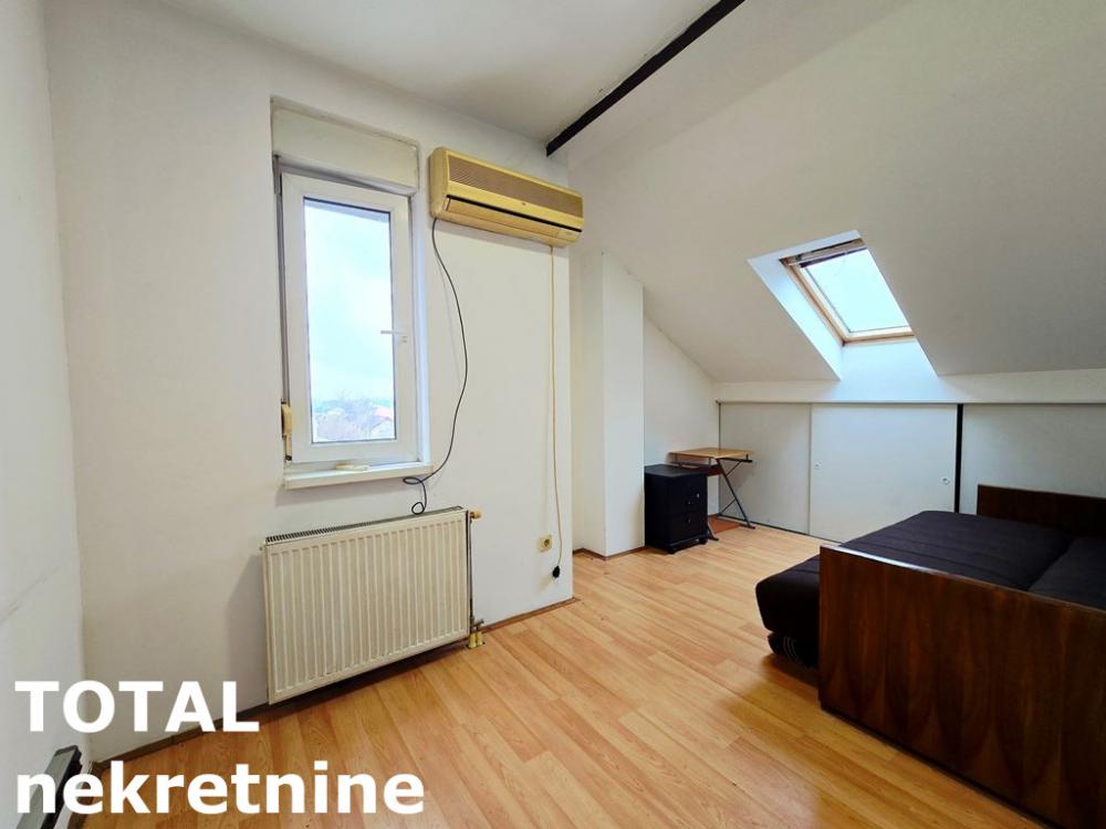 Slika 6 - Stan,NOVI SAD,CENTAR,kv: 43.00, € 105000, ID: 1102281