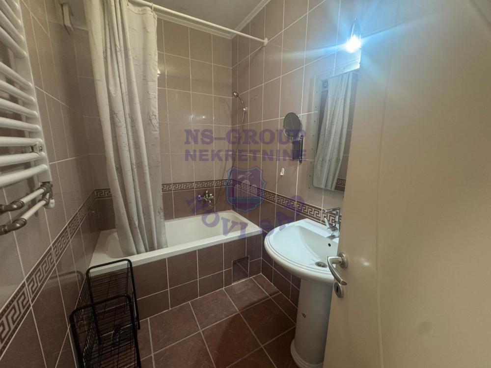 Slika 5 - Prodaja stana, Sajmište Novi Sad