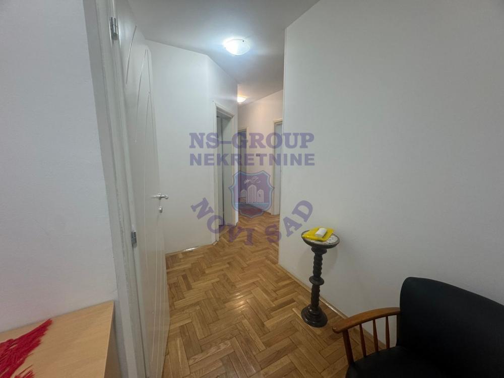 Slika 4 - Prodaja stana, Sajmište Novi Sad