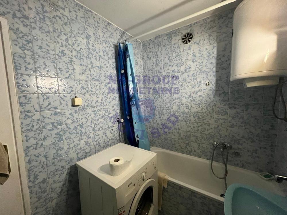 Slika 8 - Dvosoban, 47m2, Grbavica Novi Sad, sa terasom