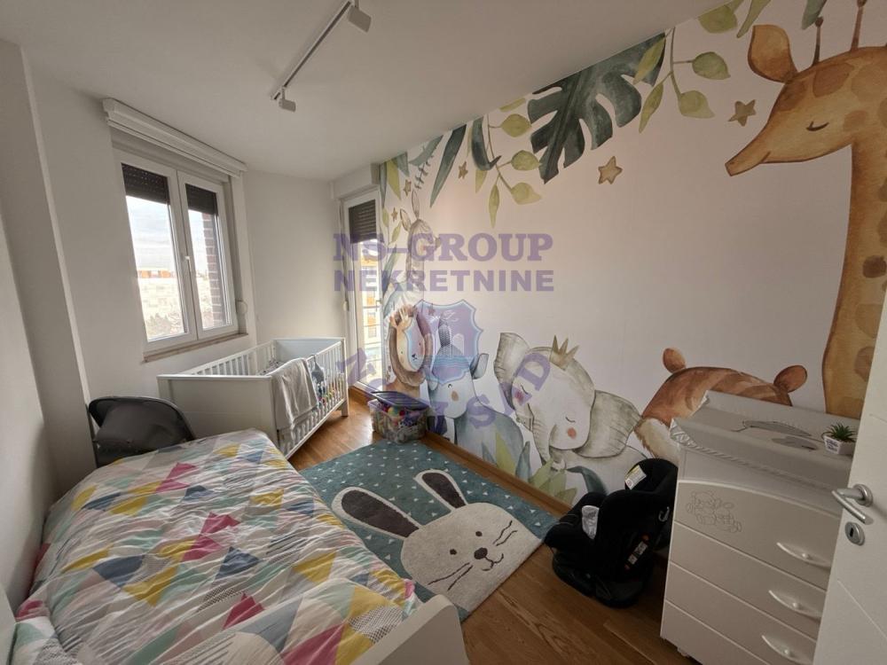 Slika 9 - Trosoban, 85m2, Bulevar patrijarha Pavla (Somborski bulevar) Novi Sad