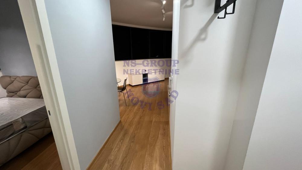 Slika 10 - Odlican dvosoban stan u Novom Sadu