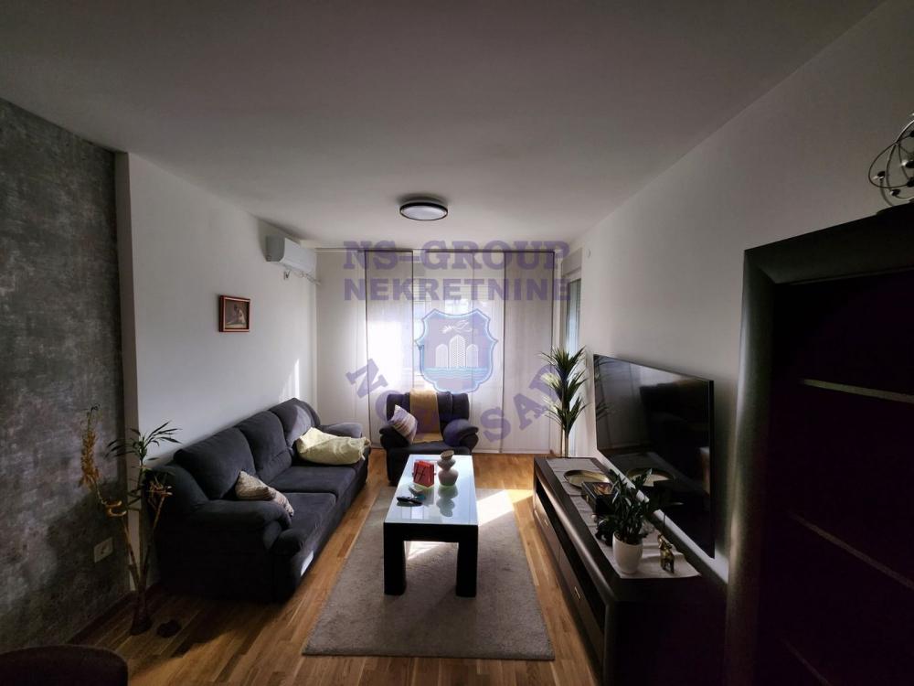 Slika 1 - Odlican dvosoban stan u Novom Sadu