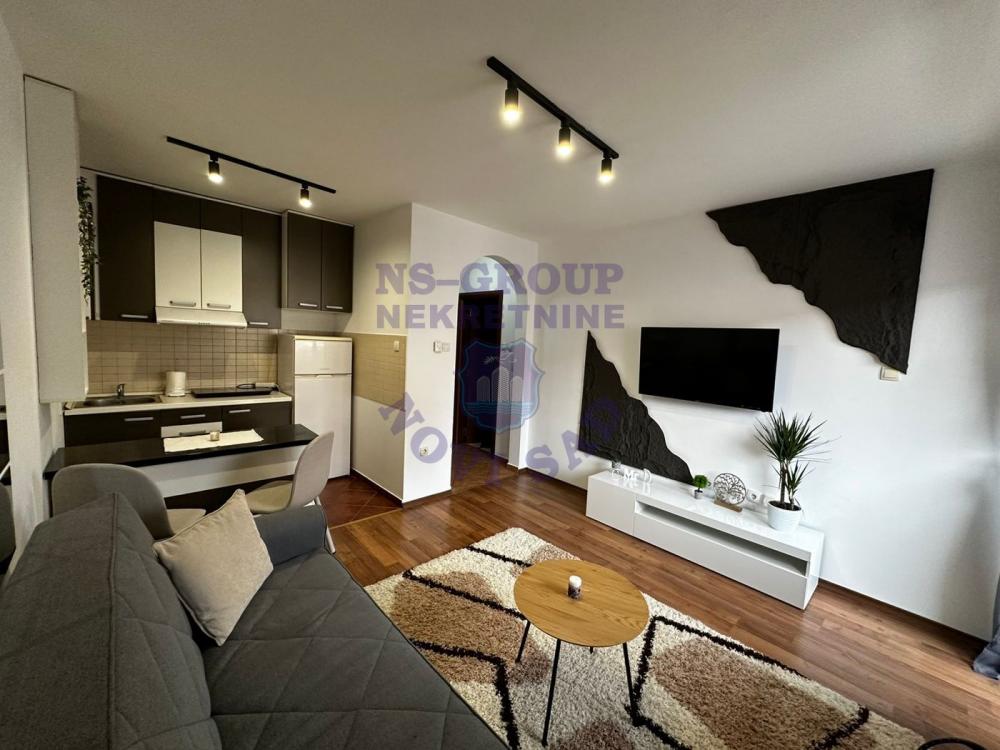 Slika 0 - Prodaja stana, 24m2, Nova Detelinara Novi Sad, sa terasom, ima lift