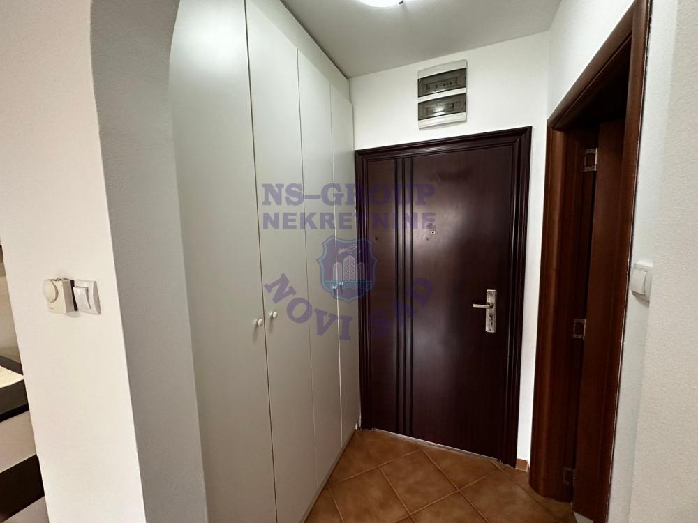 Slika 4 - Prodaja stana, 24m2, Nova Detelinara Novi Sad, sa terasom, ima lift