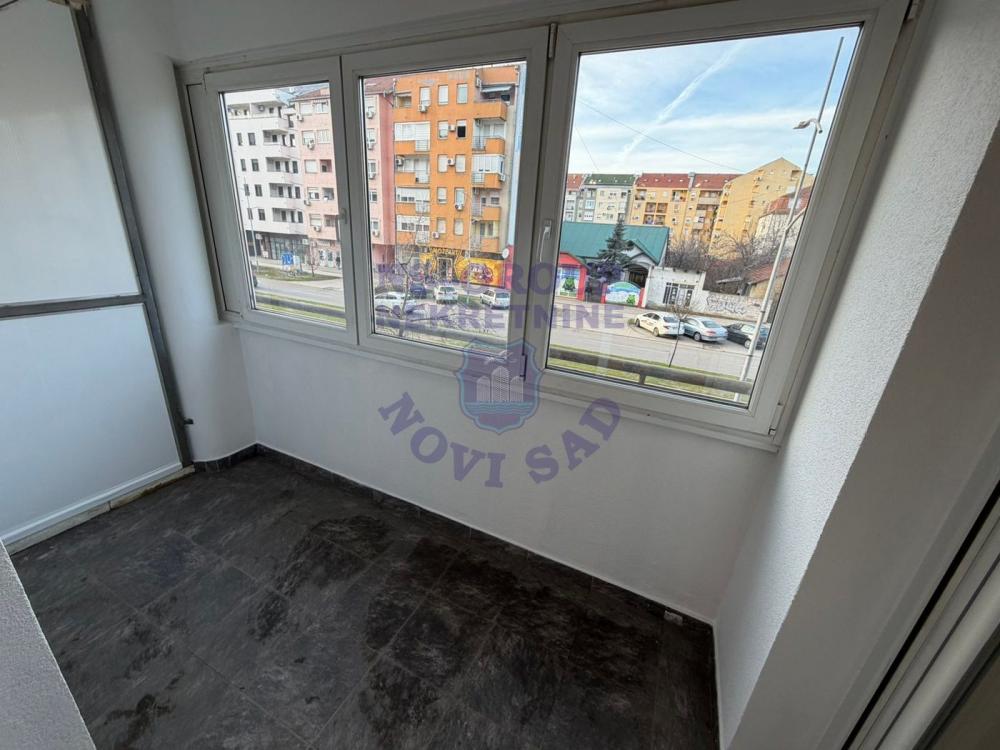 Slika 6 - Odlican dvosoban stan u Novom Sadu