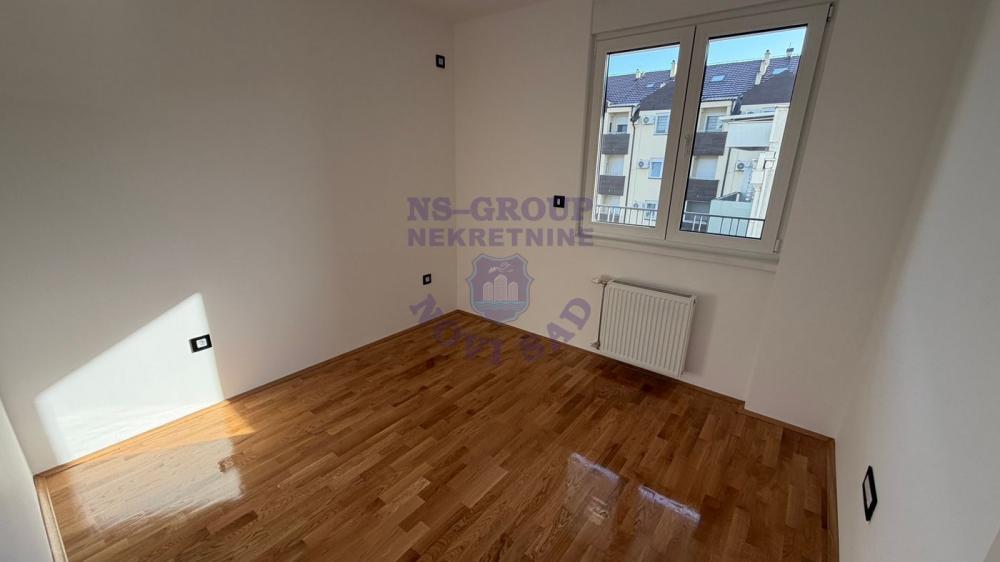 Slika 5 - Dvosoban, 44m2, Telep Novi Sad, sa terasom, ima lift