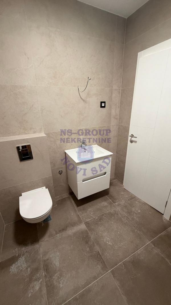 Slika 2 - Dvosoban, 44m2, Telep Novi Sad, sa terasom, ima lift