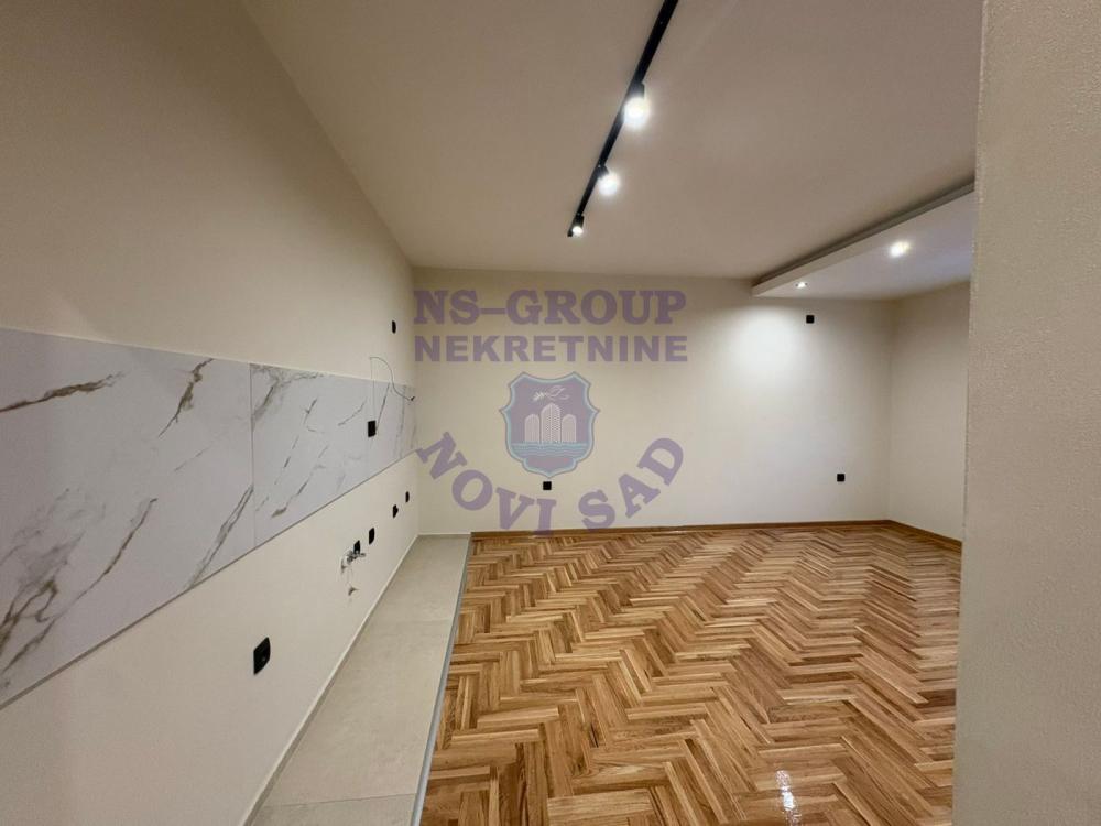 Slika 5 - Odlican dvosoban stan u Novom Sadu