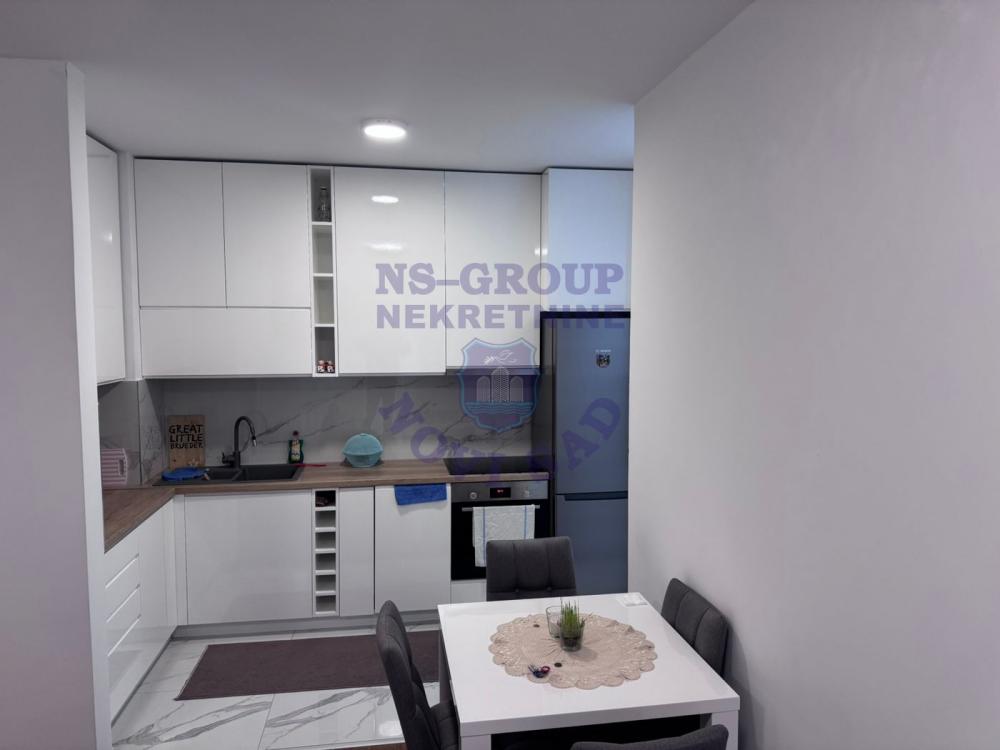 Slika 0 - Prodaja stana, Bulevar oslobođenja Novi Sad, sa terasom, ima lift